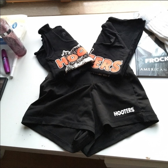 Authentic Hooters Uniform - Picture 3 of 3